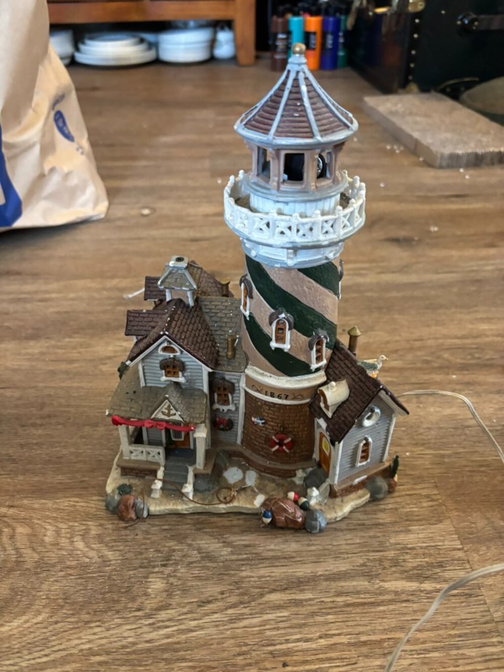 Lemax Christmas Village light up building Schooner Point Lighthouse Rotating